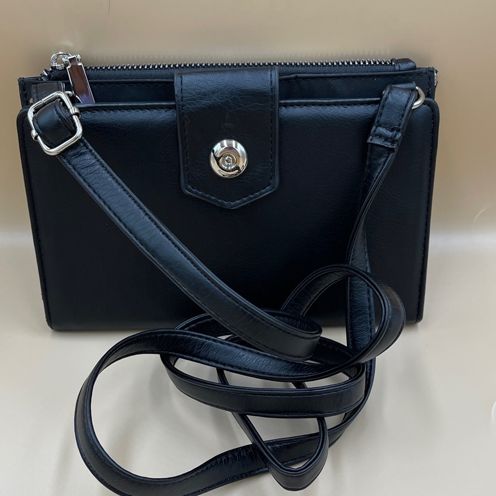 Kim Rogers Versatile Classic Black Crossbody Bag with Silver Hardware